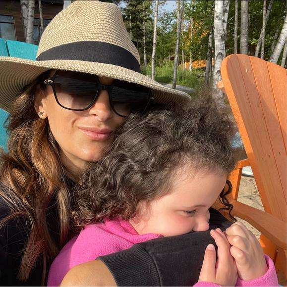 Meet your Posher, Kat - Picture 1 of 1